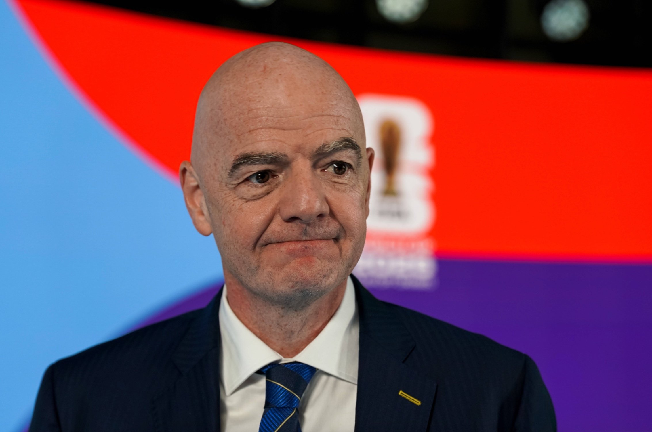 ФИФА рассмотрит вопрос об отмене бана российского футбола.