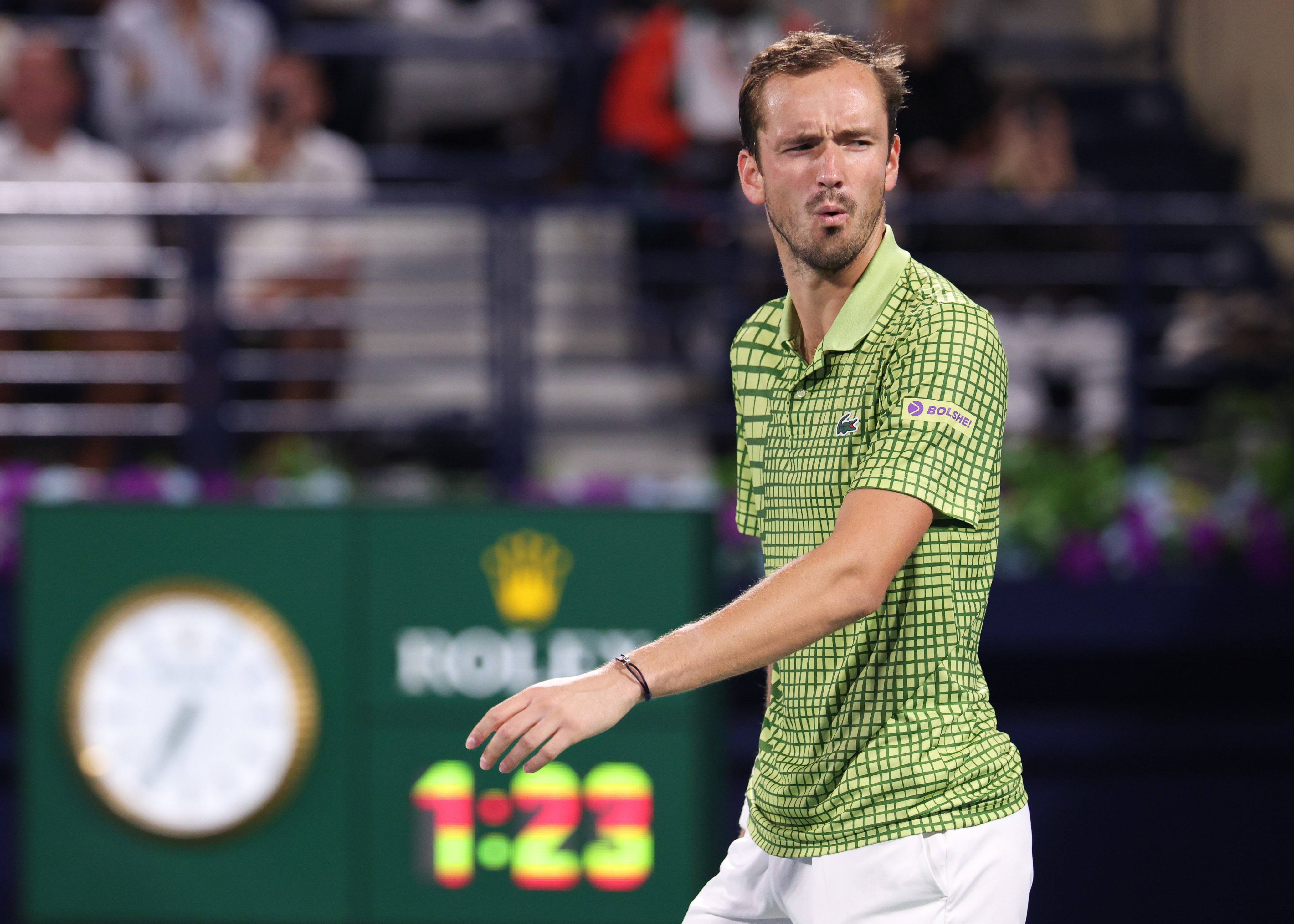 Медведев вышел в 1/4 финала турнира в Индиан-Уэллсе, где может сыграть с Джоковичем.