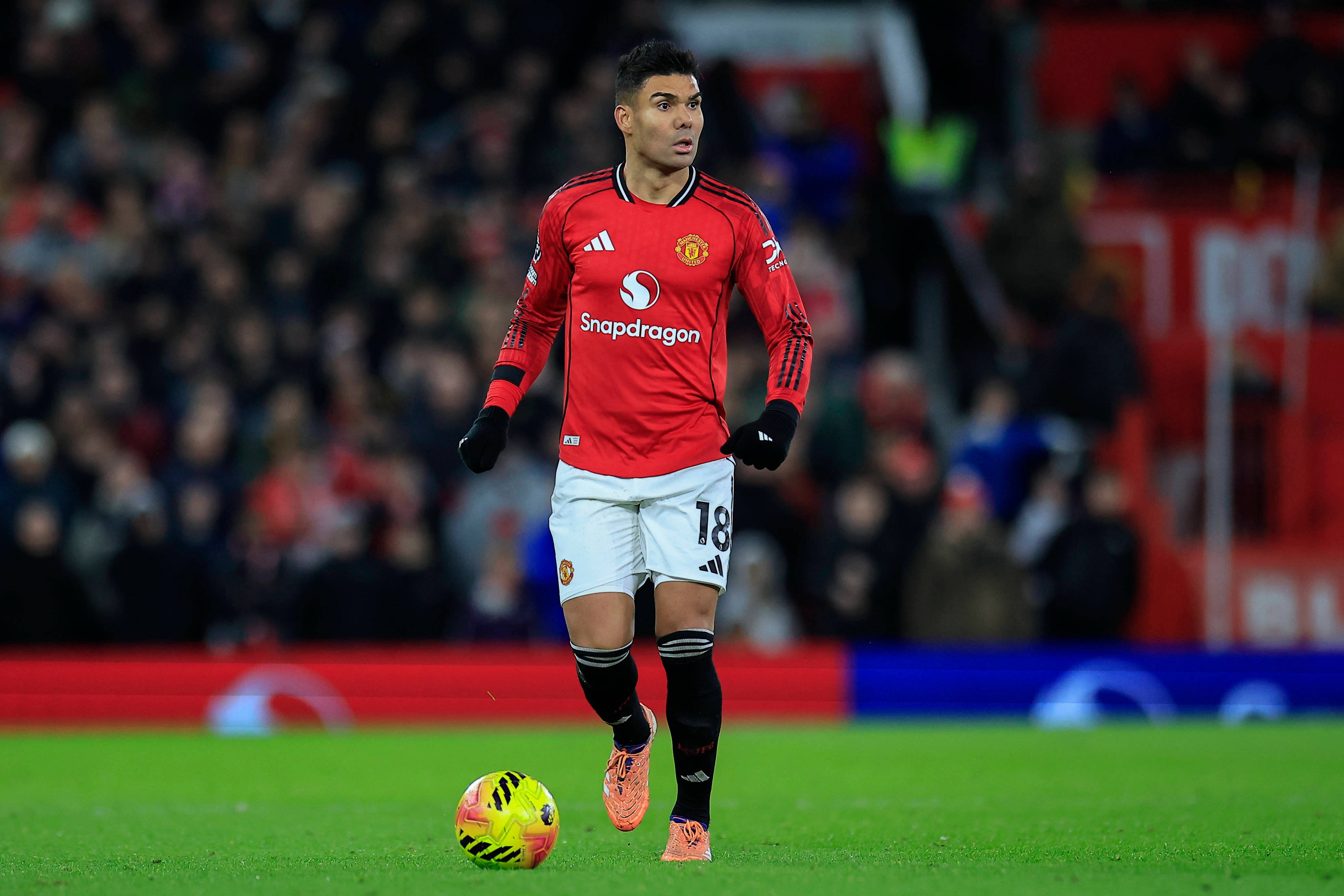 «Манчестер Юнайтед» объявил об уходе Каземиро по окончании сезона.