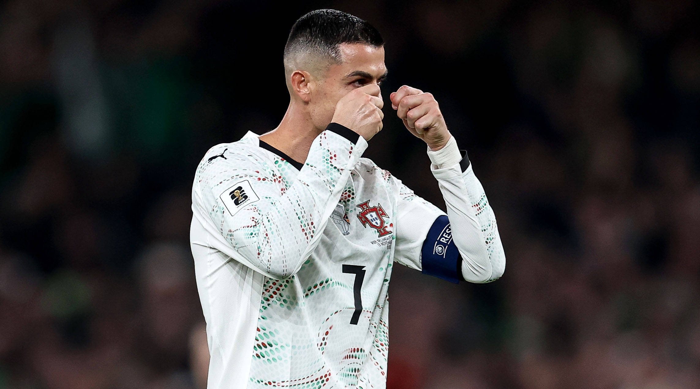 Роналду избежал длительной дисквалификации за удаление в матче с Ирландией.