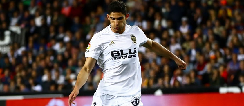 «Валенсия» – «Вильярреал»: прогноз на футбол от Ермухамеда Маулена