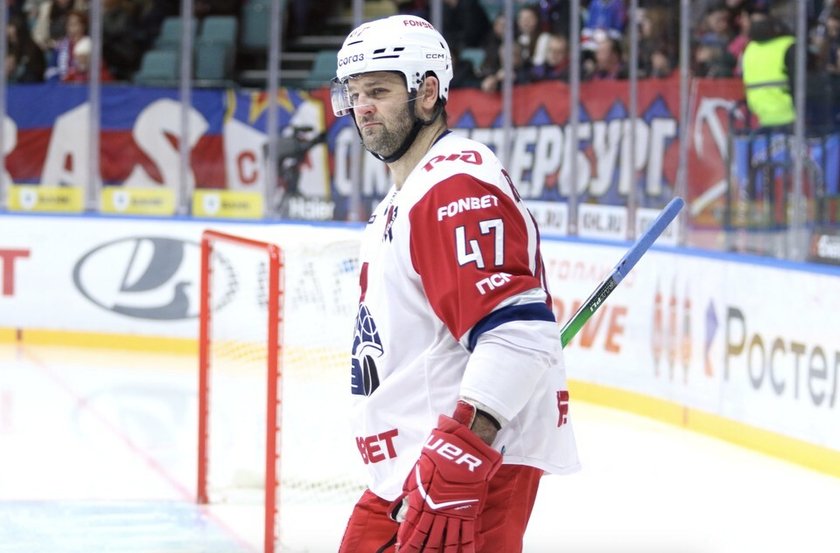 «Локомотив» стал первым полуфиналистом Кубка Гагарина.