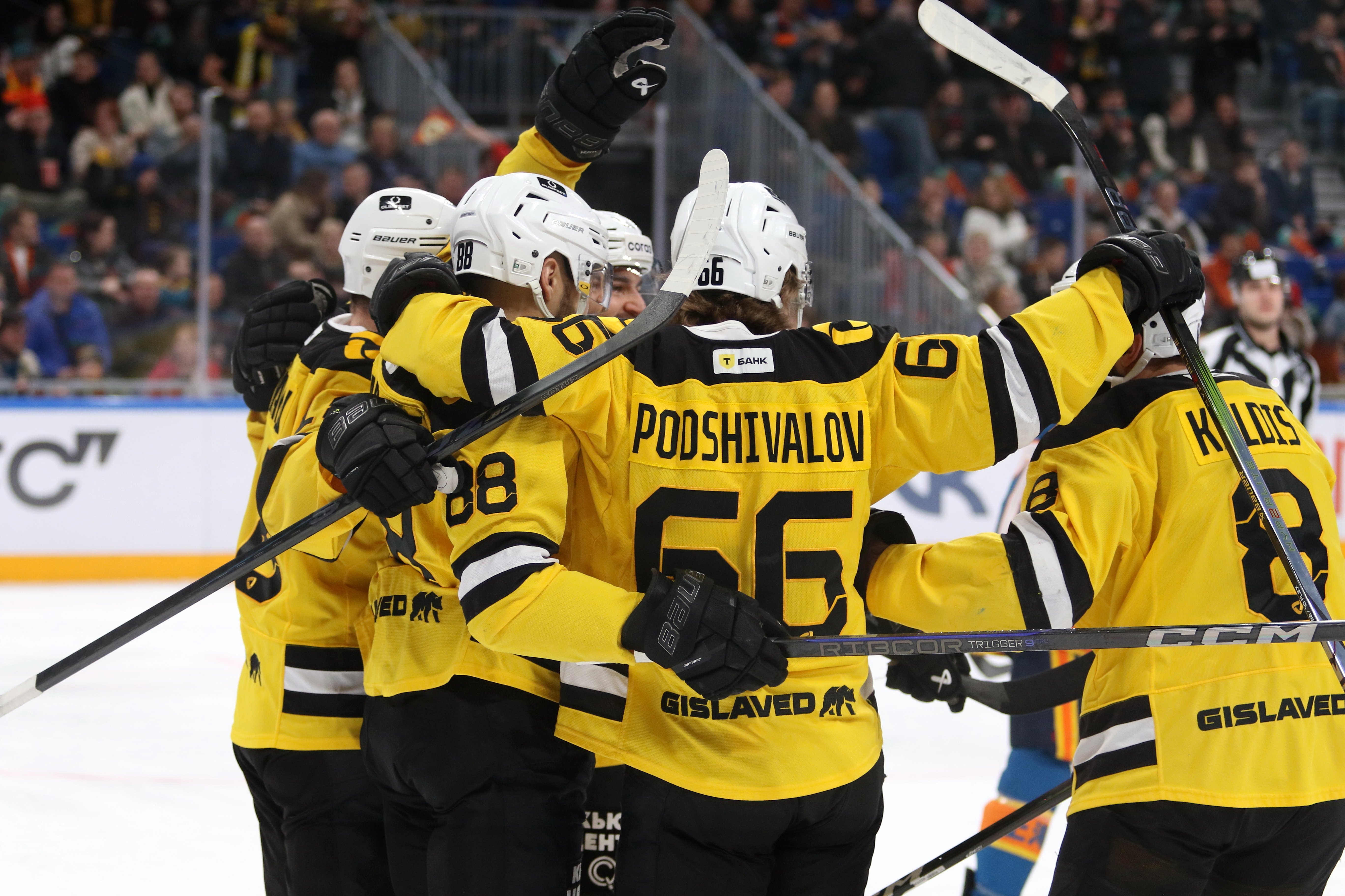 Шайба Аймурзина в овертайме принесла «Северстали» победу над «Адмиралом».