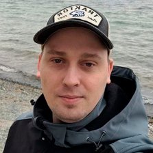 Александр Савельев