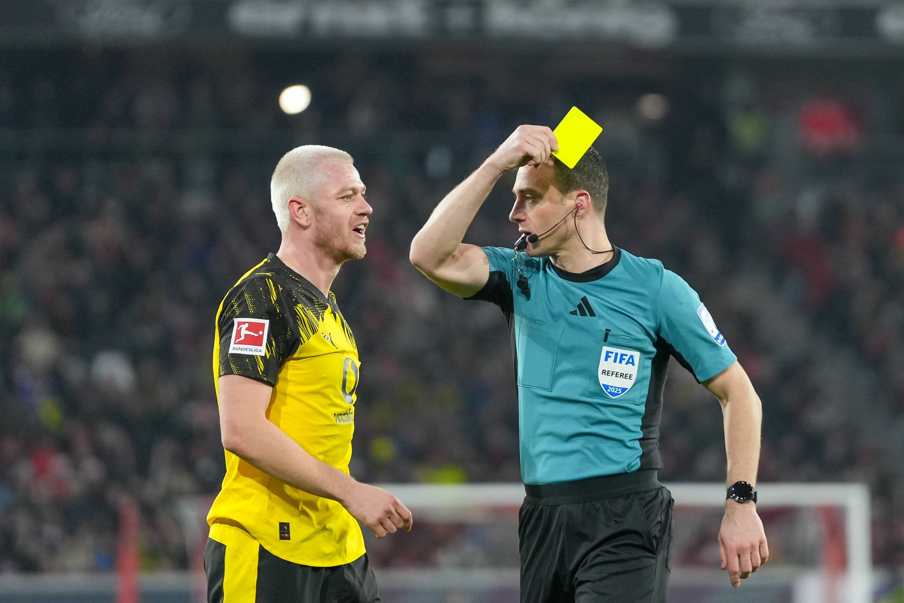 Ярослав Попов: «Барселона» изучает вариант с покупкой защитника «Боруссии» Рюэрсона.