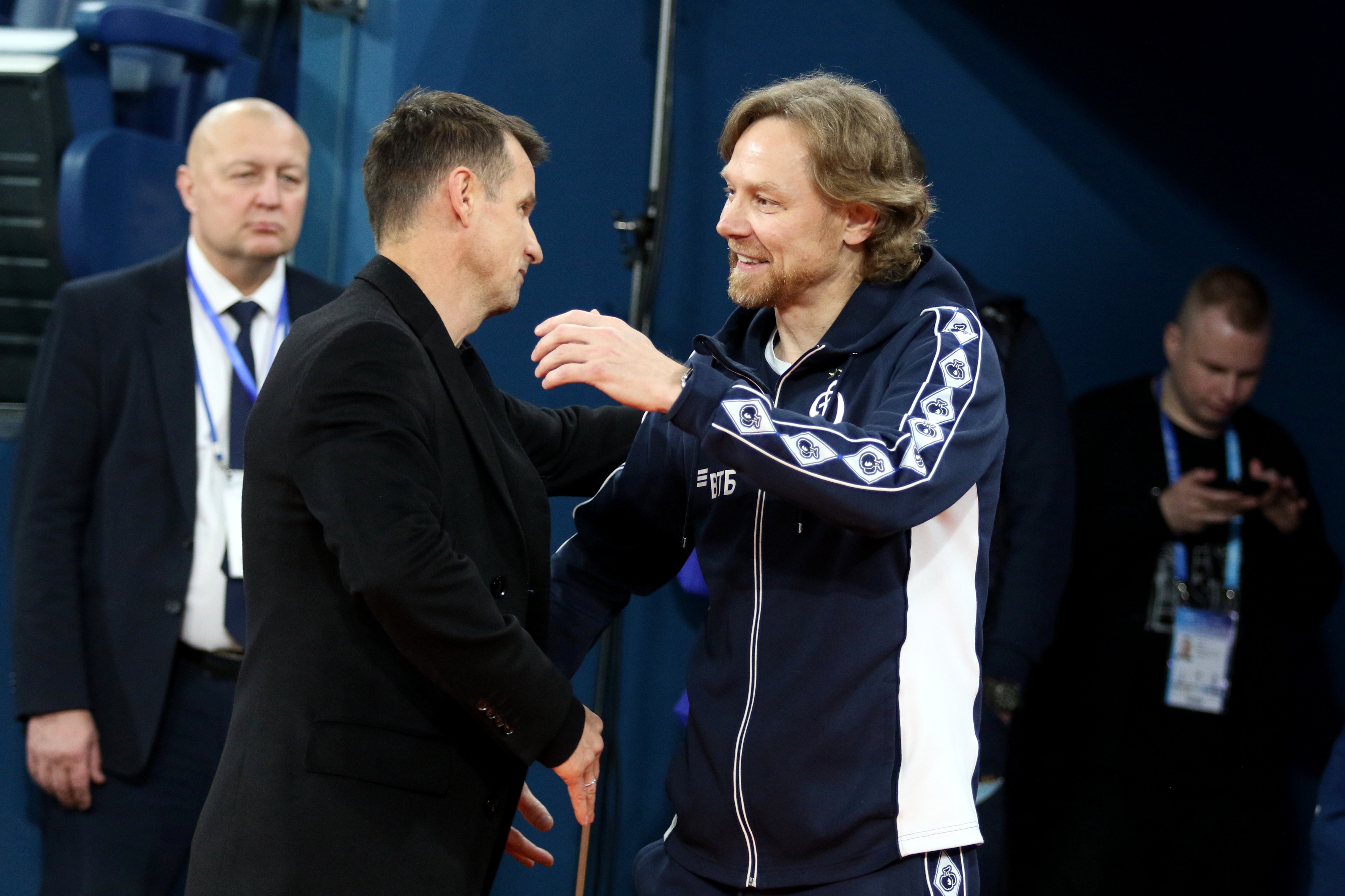 Ярослав Попов: Желудков: «Карпин привёл в «Динамо» двух пенсионеров из «Ростова», которые по своим воротам бьют лучше, чем по чужим».