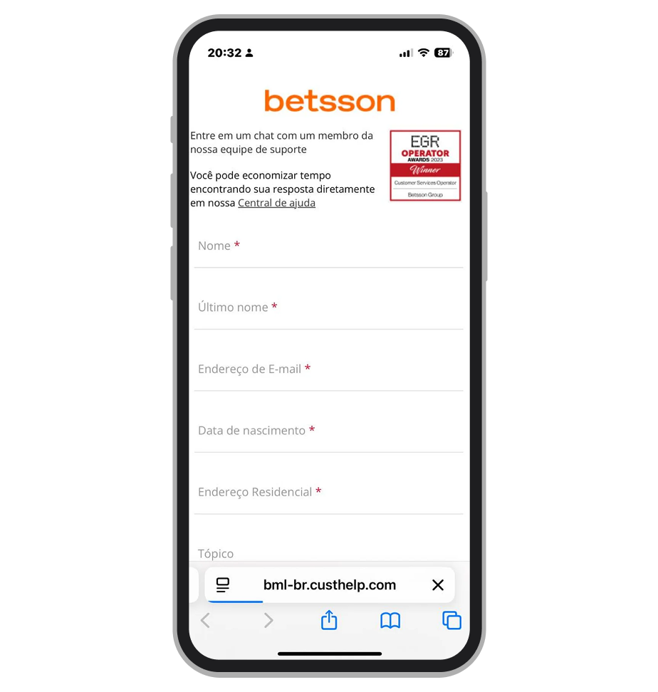 Antes de receber suporte no chat os clientes devem preencher o formulário repetindo os seus dados cadastrais 