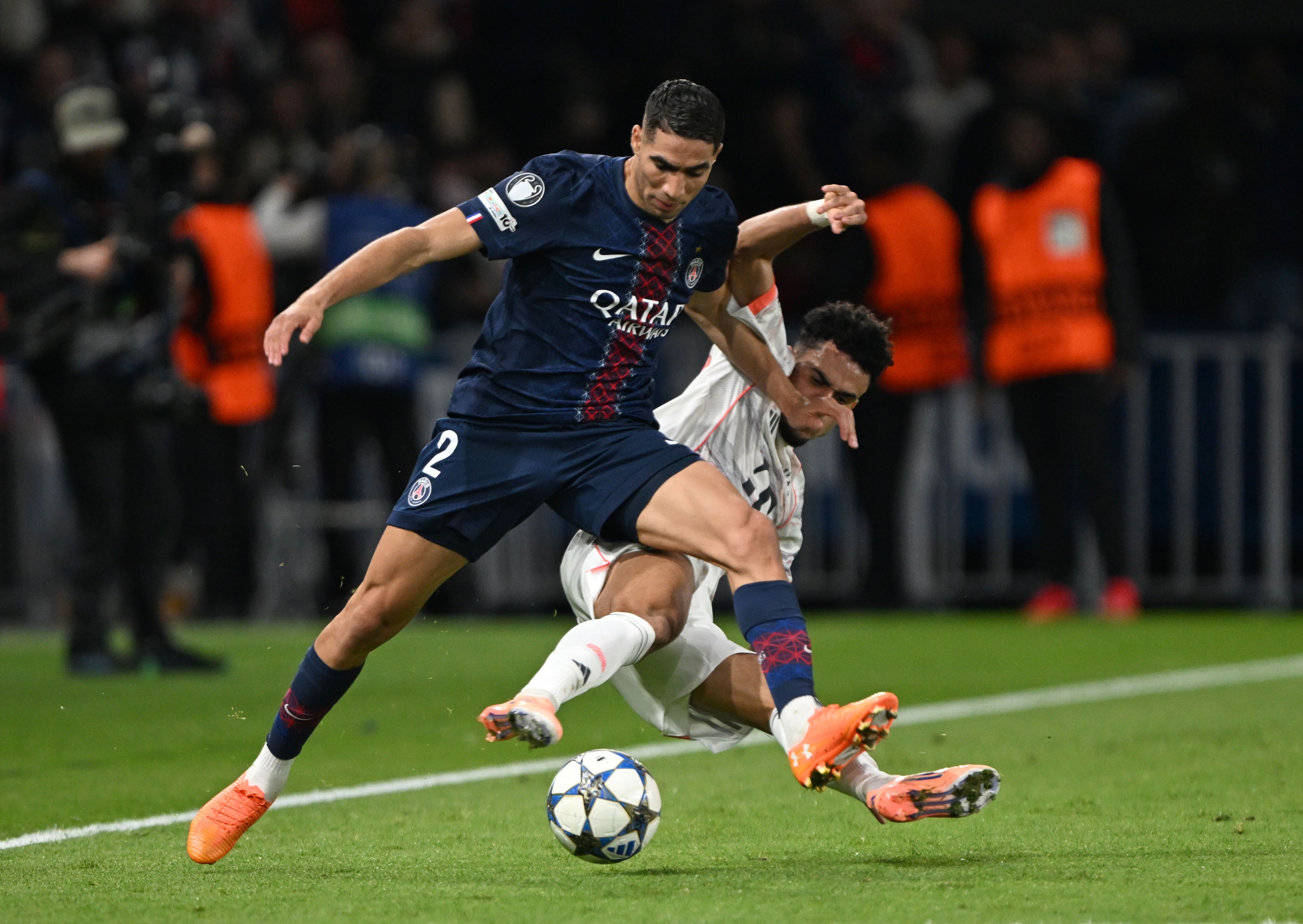 Хакими получил серьёзную травму в матче с «Баварией» и покинул поле в слезах.