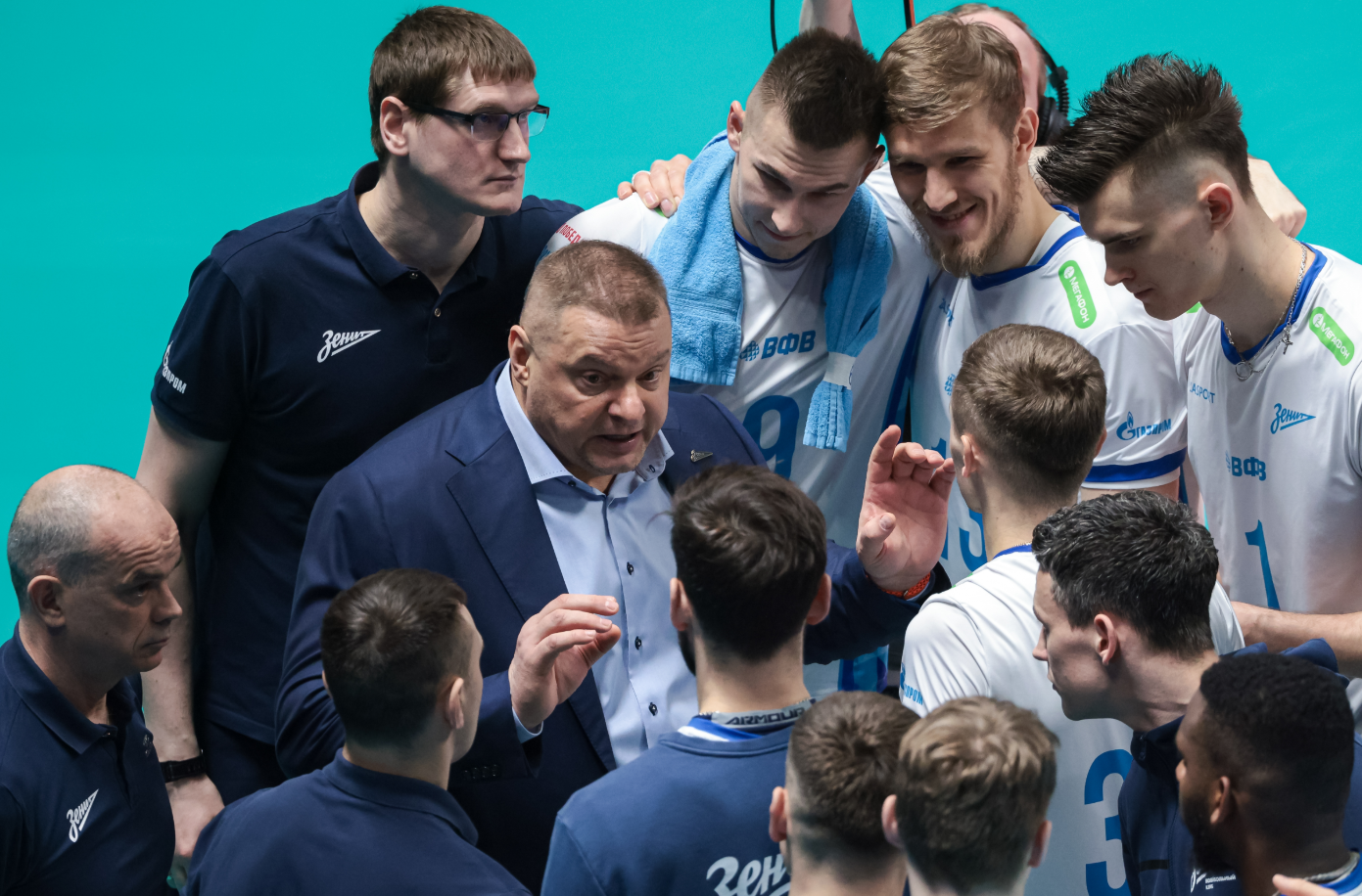 «Зенит» СПб поднялся на второе место Суперлиги после разгромной победы над «Оренбуржьем»