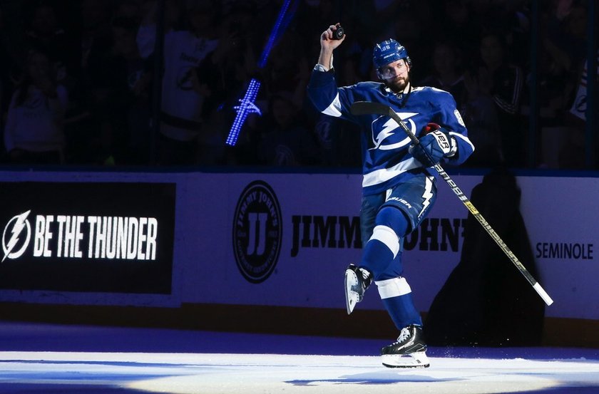 Кучеров стал главным фаворитом на звание лучшего хоккеиста сезона НХЛ.