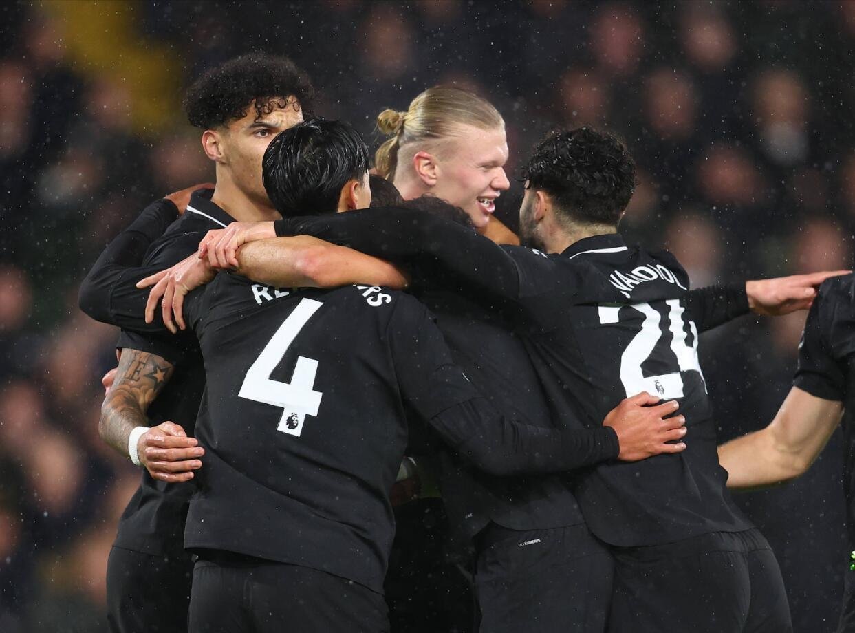 Рекордный гол Холанда помог «Манчестер Сити» победить «Фулхэм» в матче с девятью голами.