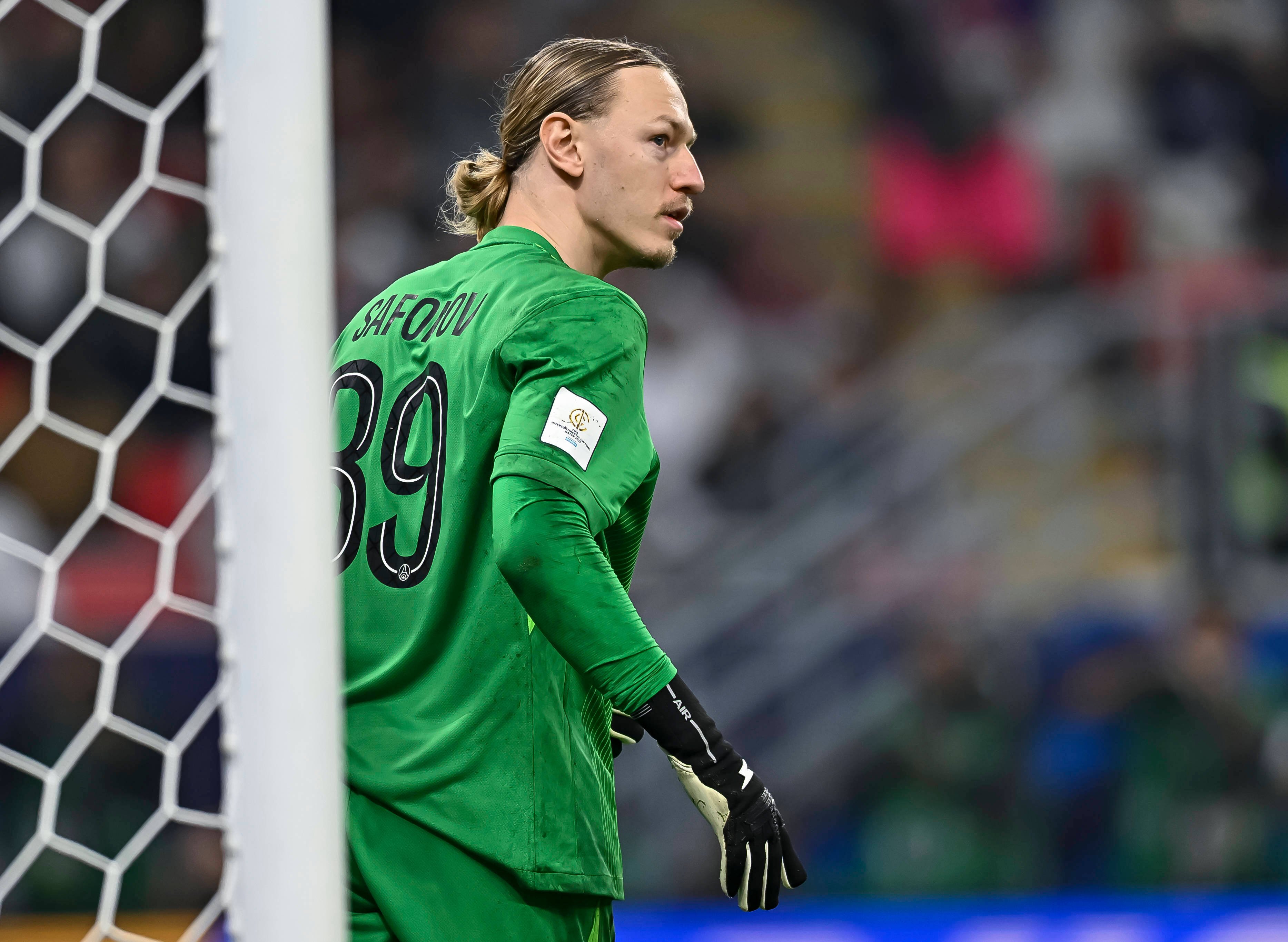 Луис Энрике: «Сафонов, вероятно, получил перелом после третьего пенальти».