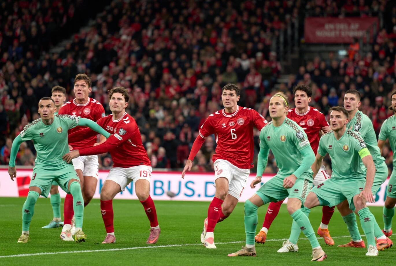 Сборная Беларуси упустила победу над Данией, набрав первое очко в отборе к ЧМ-2026.